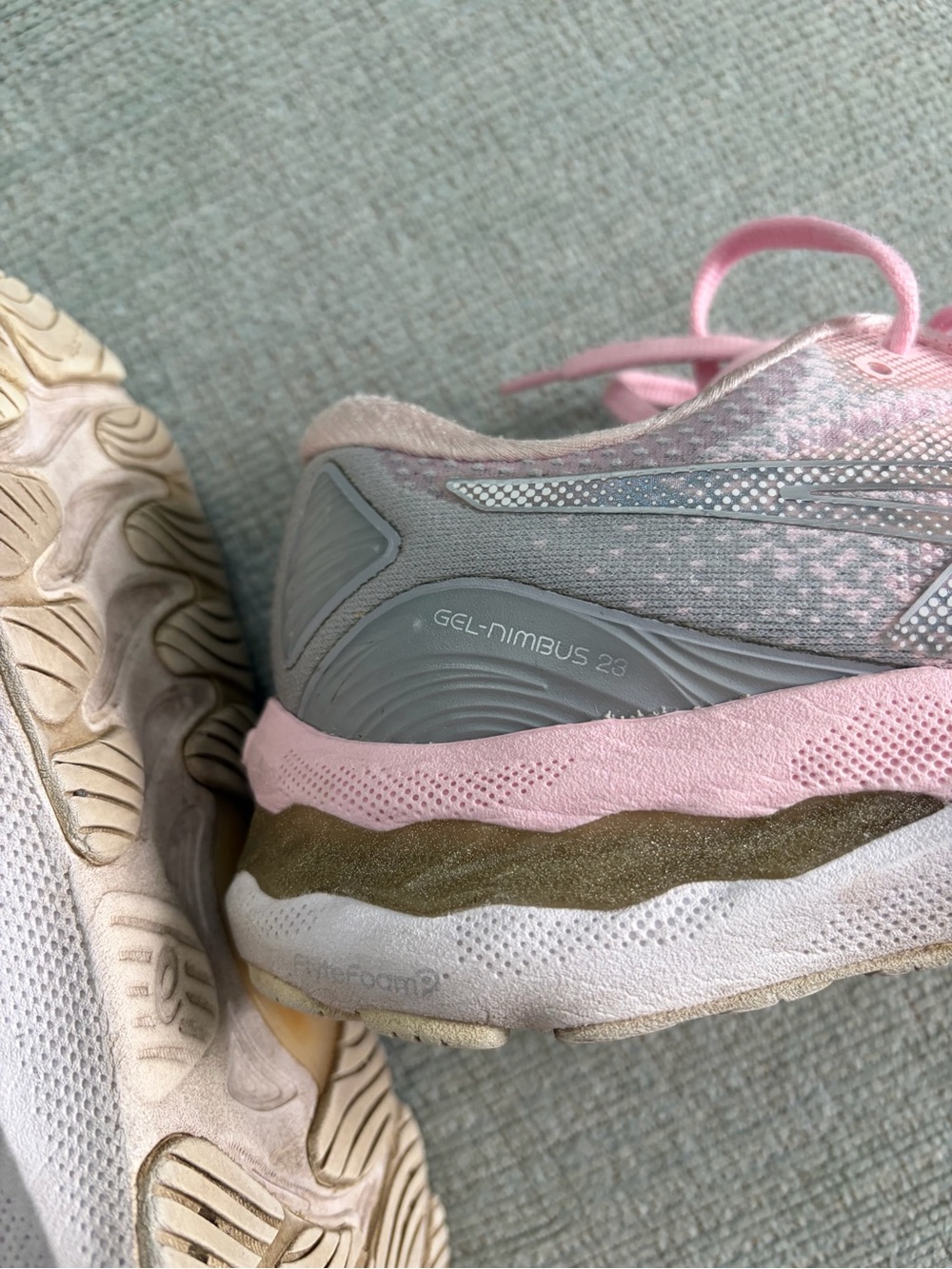 ASICS Gel Nimbus 23. Pink Salt. 9.5 - Picture 8 of 9